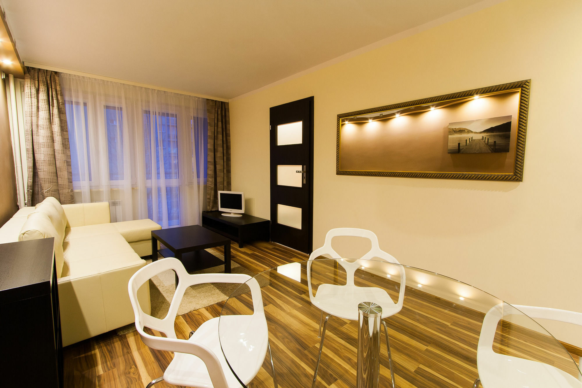 ורשה Apartament Luxury מראה חיצוני תמונה